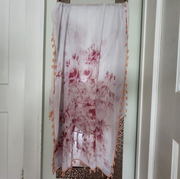 Vera Neumann Floral Sheer Shawl/Scarf with Tassel Trim - Picture 2 of 9